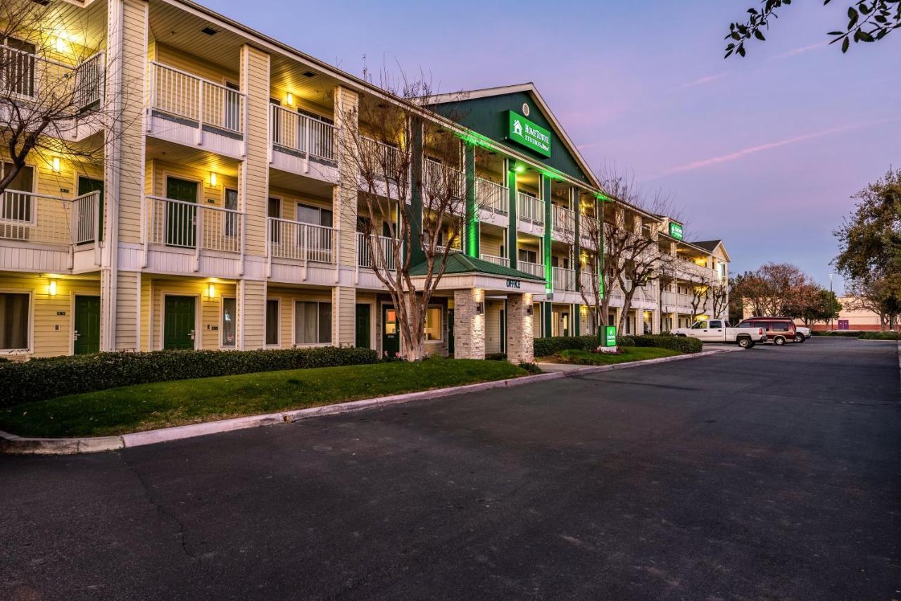 Hometowne Studios By Red Roof Fresno - West Exterior foto